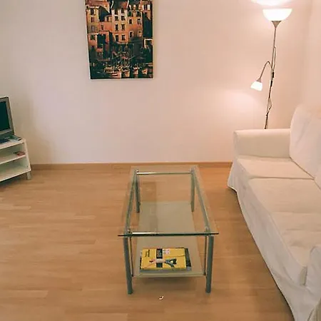 Auhabitat Zaragoza, Edificio De Turisticos