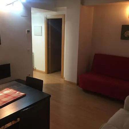 Auhabitat Zaragoza, Edificio De Turisticos * سرقسطة