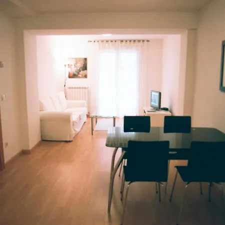 Auhabitat Zaragoza, Edificio De Turisticos Zaragoza