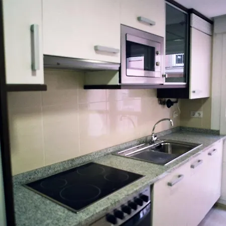 Auhabitat Zaragoza, Edificio De Turisticos سرقسطة