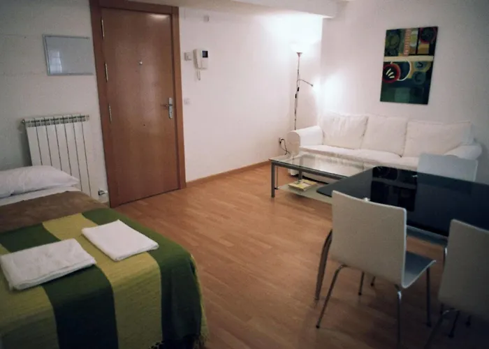 Auhabitat Zaragoza, Edificio De Turisticos Saragozza