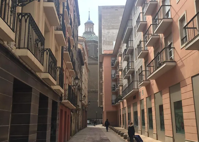 Auhabitat Zaragoza, Edificio De Turisticos